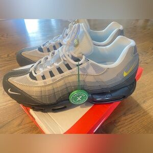 Nike Air Max 95 size 11 NEW!